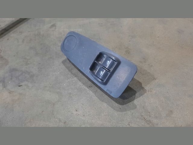 bontott PEUGEOT BOXER Bal első Ablakemelő Kapcsoló