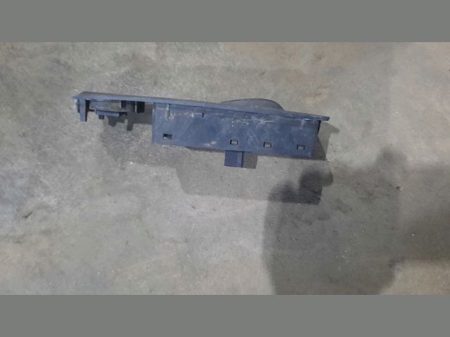 bontott PEUGEOT BOXER Bal első Ablakemelő Kapcsoló