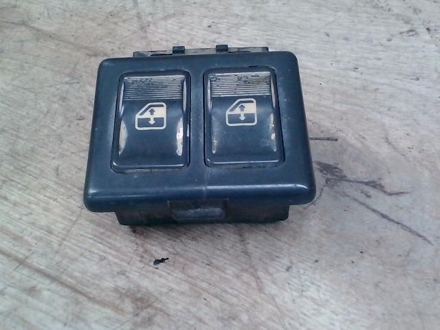 bontott PEUGEOT BOXER Bal első Ablakemelő Kapcsoló
