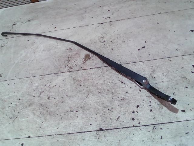 bontott PEUGEOT BOXER Bal első Ablaktörlő Kar