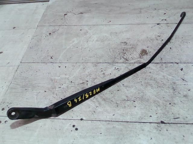 bontott PEUGEOT BOXER Bal első Ablaktörlő Kar