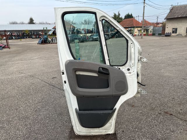 bontott PEUGEOT BOXER Bal első Ajtó (Részeivel)