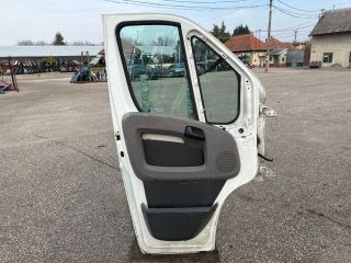 bontott PEUGEOT BOXER Bal első Ajtó (Részeivel)