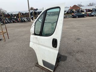 bontott PEUGEOT BOXER Bal első Ajtó (Részeivel)