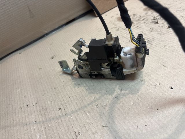 bontott PEUGEOT BOXER Bal első Ajtózár