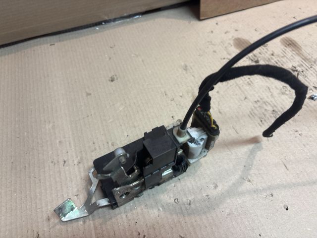 bontott PEUGEOT BOXER Bal első Ajtózár