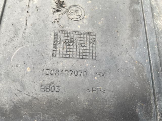 bontott PEUGEOT BOXER Bal első Első Dobbetét (Kerékjárati, Műanyag)