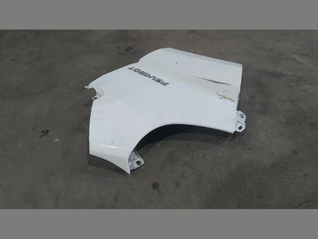 bontott PEUGEOT BOXER Bal első Sárvédő