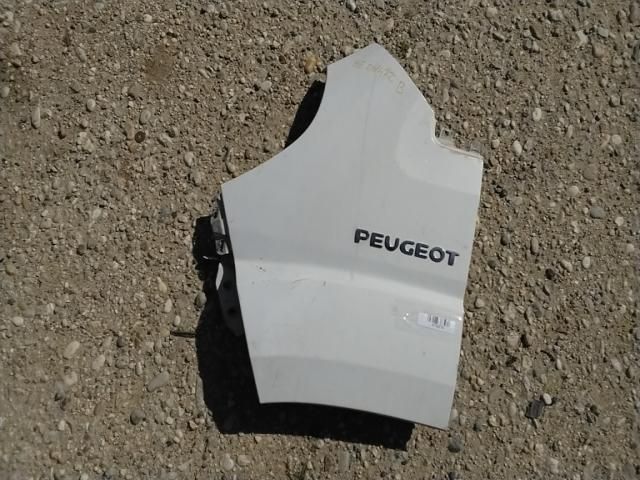 bontott PEUGEOT BOXER Bal első Sárvédő