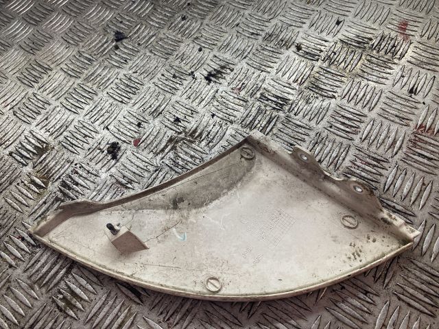 bontott PEUGEOT BOXER Bal Fényszóró Bajusz Díszléc