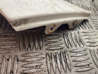 bontott PEUGEOT BOXER Bal Fényszóró Bajusz Díszléc