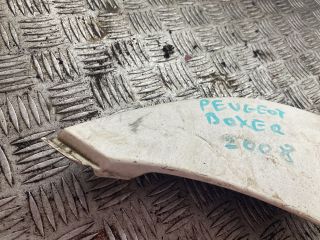 bontott PEUGEOT BOXER Bal Fényszóró Bajusz Díszléc