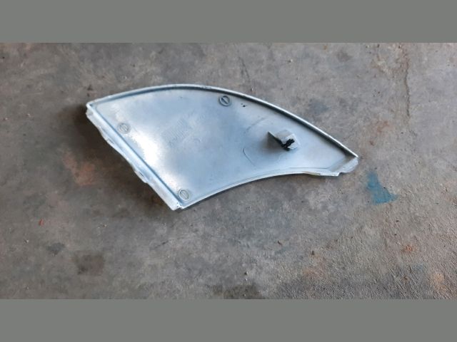 bontott PEUGEOT BOXER Bal Fényszóró Bajusz Díszléc