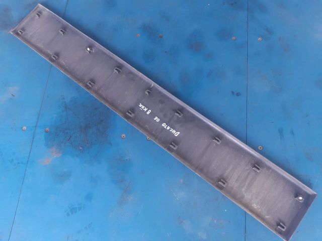 bontott PEUGEOT BOXER Bal hátsó Ajtó Díszléc