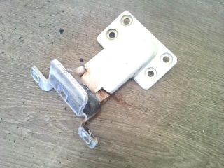 bontott PEUGEOT BOXER Bal hátsó Alsó Zsanér