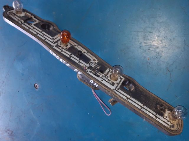 bontott PEUGEOT BOXER Bal Hátsó Lámpa Foglalat