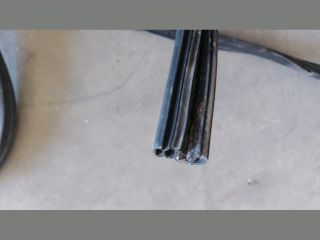 bontott PEUGEOT BOXER Csomagtérajtó Gumikéder