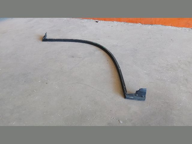 bontott PEUGEOT BOXER Csomagtérajtó Gumikéder