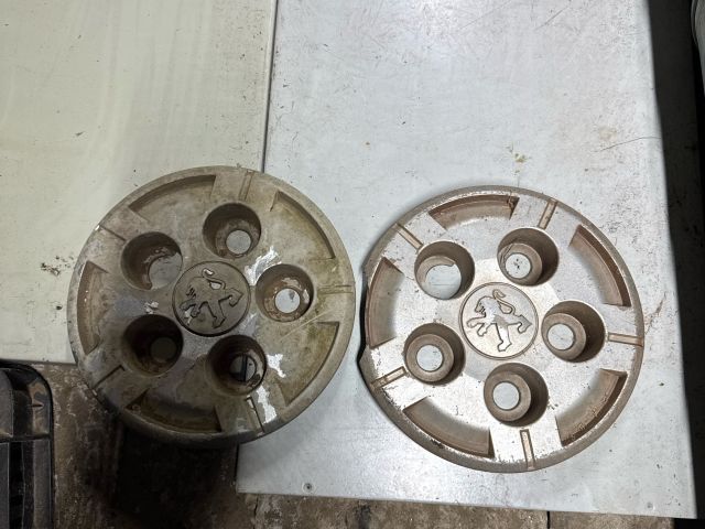 bontott PEUGEOT BOXER Dísztárcsa Pár