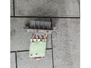 bontott PEUGEOT BOXER Előtét Ellenállás Fűtőmotor