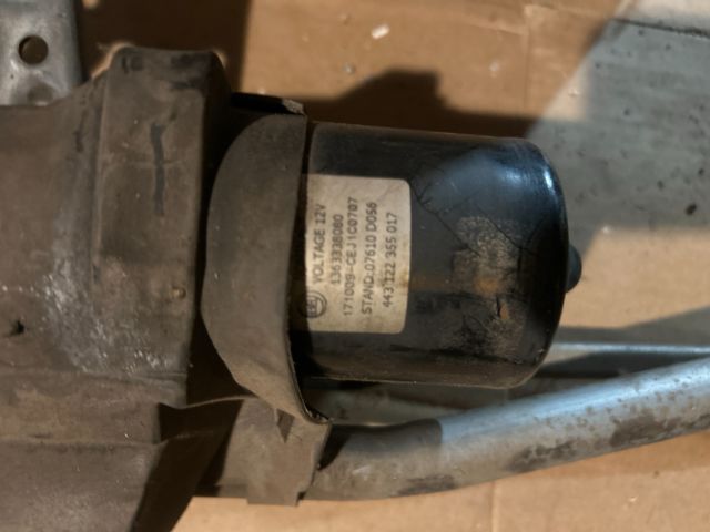 bontott PEUGEOT BOXER Első Ablaktörlő Szerkezet Motorral