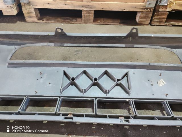 bontott PEUGEOT BOXER Első Lökhárító (Üresen)