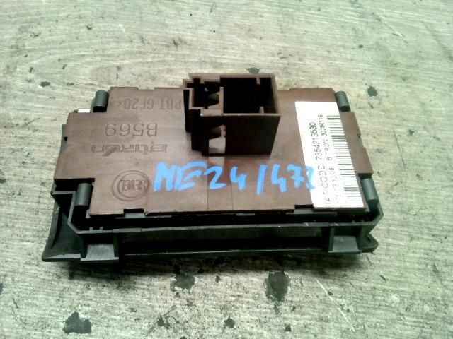 bontott PEUGEOT BOXER Fényszórómagasság Állító Kapcsoló