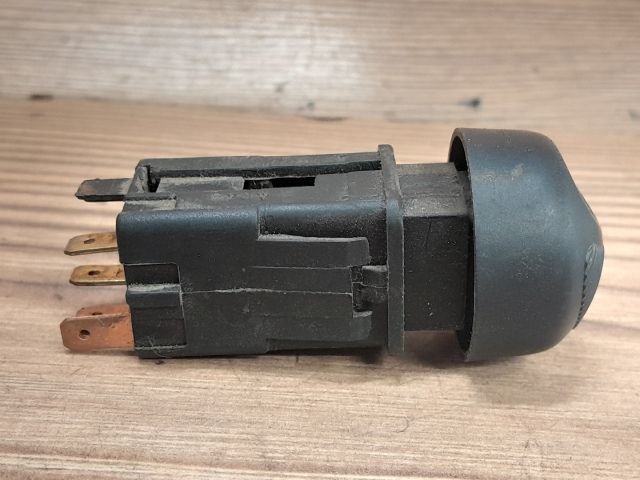 bontott PEUGEOT BOXER Hátsó Ködzárófény Kapcsoló