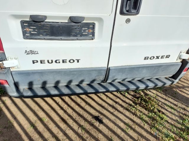 bontott PEUGEOT BOXER Hátsó középső Lökhárító