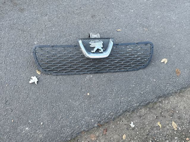 bontott PEUGEOT BOXER Hűtőrács