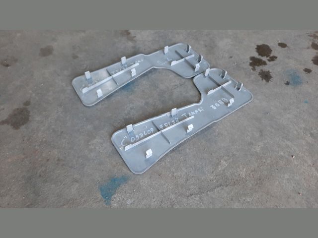 bontott PEUGEOT BOXER Jobb C Oszlop Burkolat