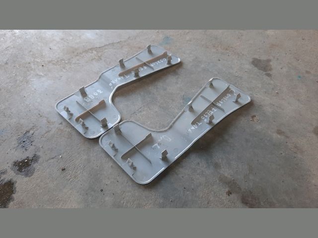 bontott PEUGEOT BOXER Jobb C Oszlop Burkolat