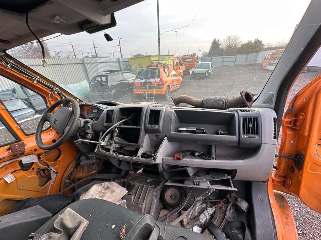 bontott PEUGEOT BOXER Jobb első Ablakemelő Motor