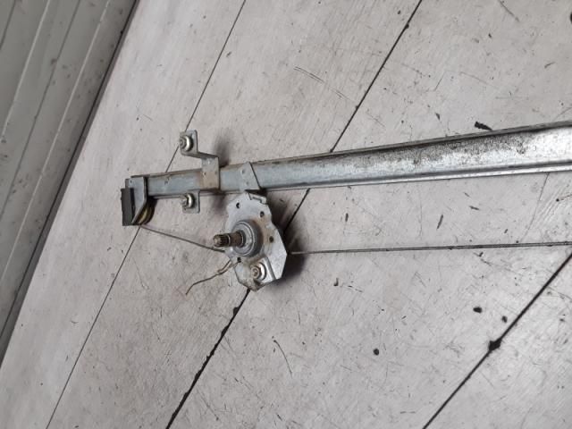 bontott PEUGEOT BOXER Jobb első Ablakemelő Szerkezet (Mechanikus)