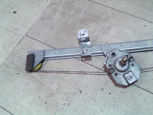 bontott PEUGEOT BOXER Jobb első Ablakemelő Szerkezet (Mechanikus)