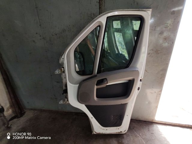 bontott PEUGEOT BOXER Jobb első Ajtó (Részeivel)