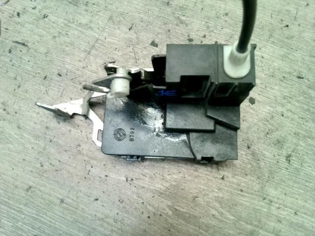 bontott PEUGEOT BOXER Jobb első Ajtózár