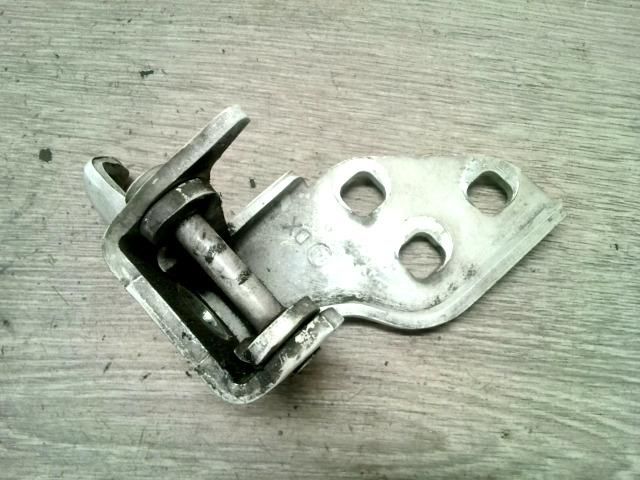 bontott PEUGEOT BOXER Jobb első Alsó Zsanér