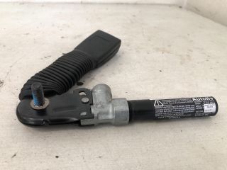 bontott PEUGEOT BOXER Jobb első Biztonsági Öv Csat