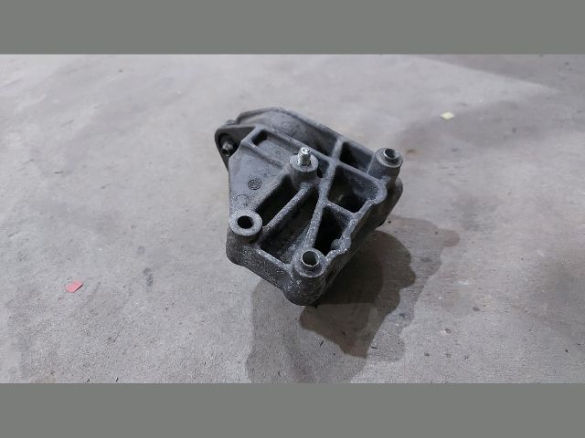 bontott PEUGEOT BOXER Jobb első Féltengely Tartó