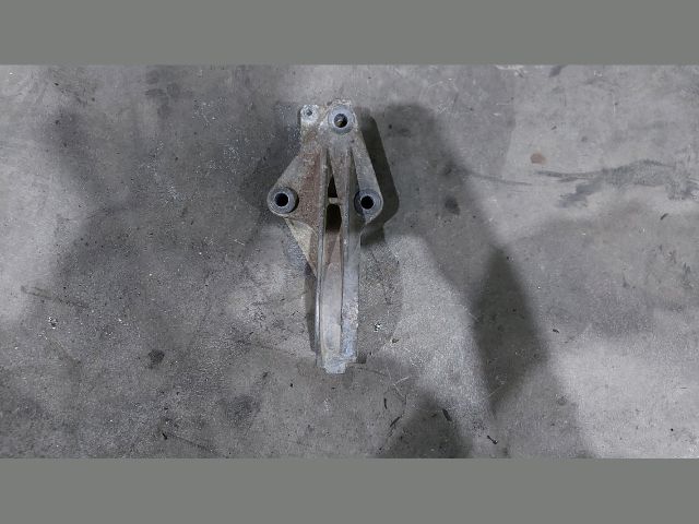 bontott PEUGEOT BOXER Jobb első Féltengely Tartó