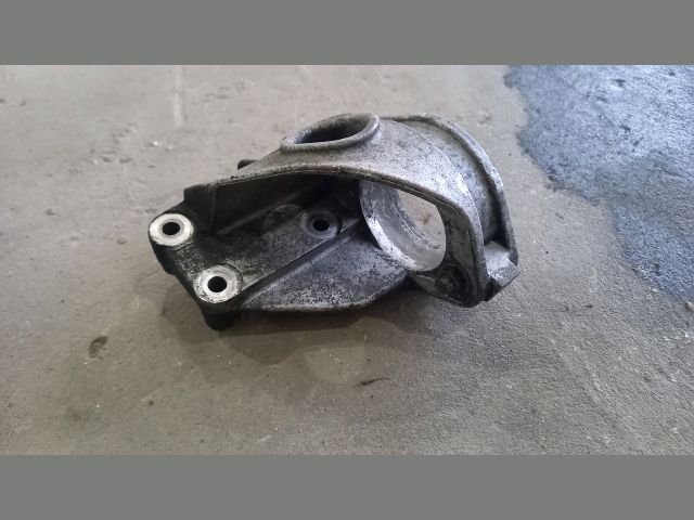 bontott PEUGEOT BOXER Jobb első Féltengely Tartó