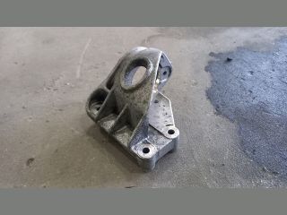 bontott PEUGEOT BOXER Jobb első Féltengely Tartó