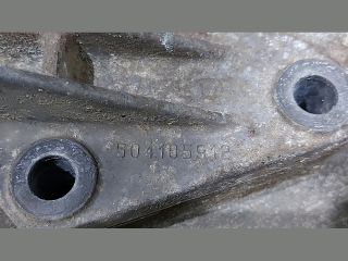 bontott PEUGEOT BOXER Jobb első Féltengely Tartó