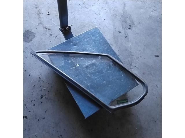 bontott PEUGEOT BOXER Jobb első Fixüveg (Ajtóban)