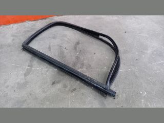 bontott PEUGEOT BOXER Jobb első Gumikéder