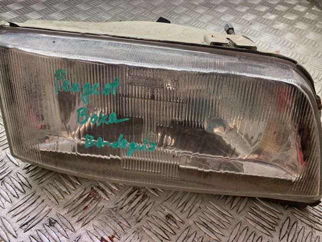 bontott PEUGEOT BOXER Jobb Fényszóró