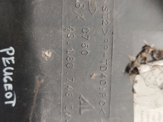 bontott PEUGEOT BOXER Jobb Fényszóró