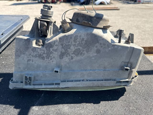 bontott PEUGEOT BOXER Jobb Fényszóró