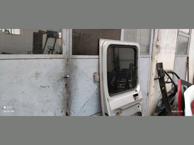 bontott PEUGEOT BOXER Jobb hátsó Ajtó (Részeivel)